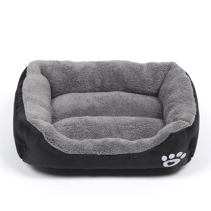 Lit douillet en peluche pour chien et chat - fond imperméable