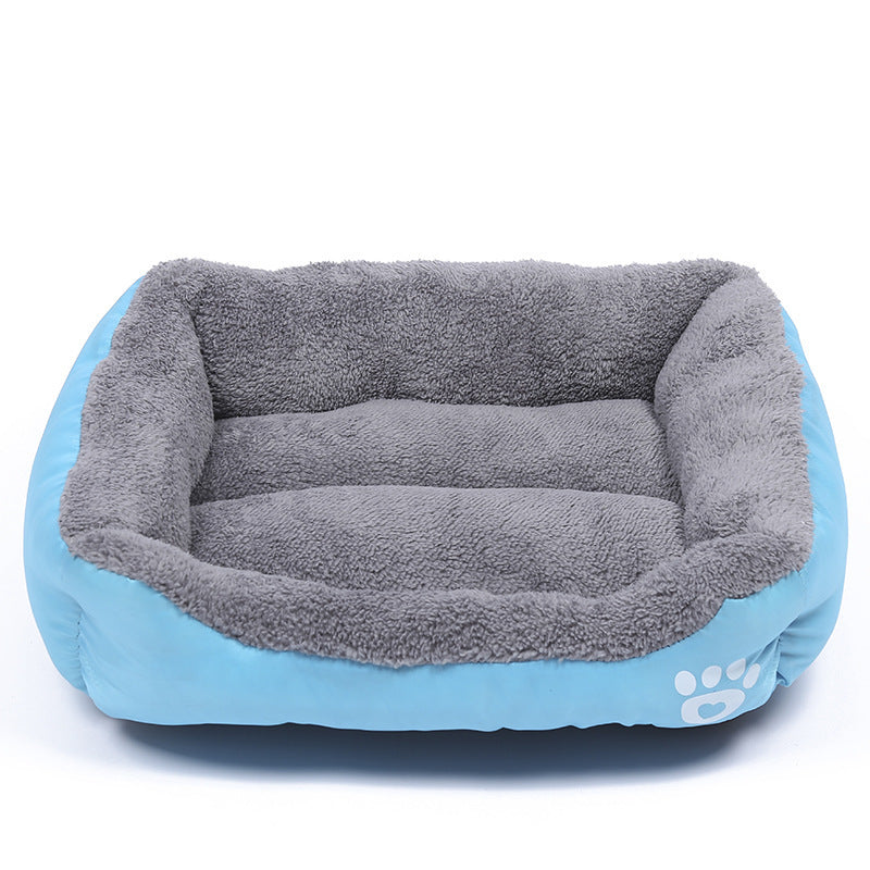 Lit douillet en peluche pour chien et chat - fond imperméable
