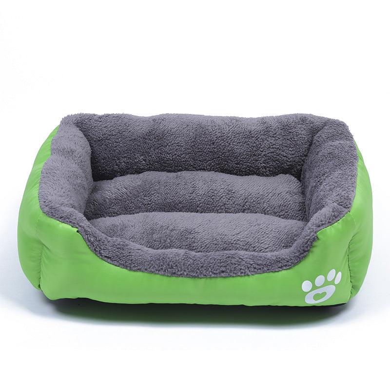 Lit douillet en peluche pour chien et chat - fond imperméable