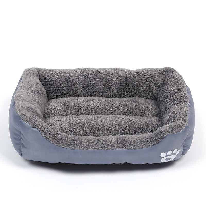 Lit douillet en peluche pour chien et chat - fond imperméable