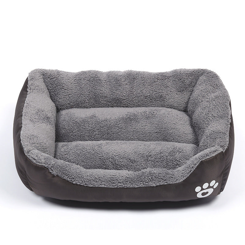 Lit douillet en peluche pour chien et chat - fond imperméable